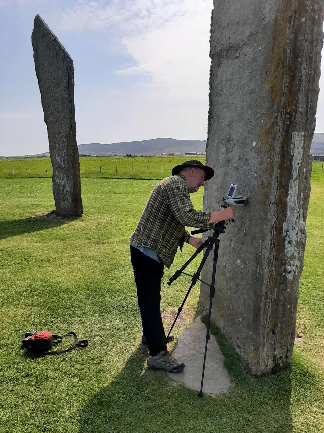 nick-pearce-analysing-neolithic-stones-in-orkney-prof-richard-bevins-aberystwyth-university.webp